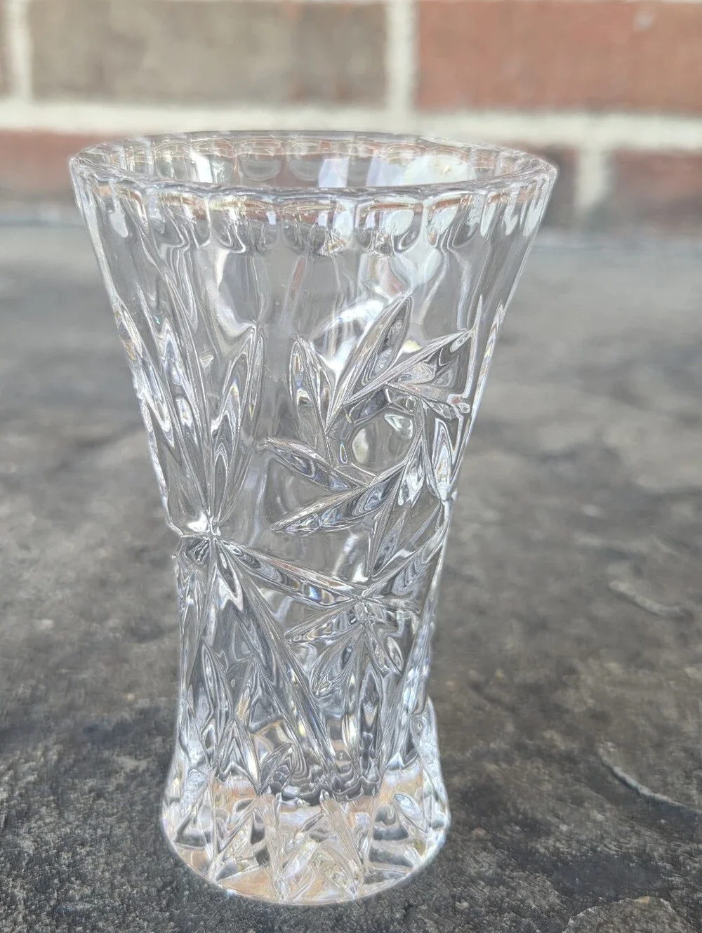 Lenox Full-Lead Crystal Star 4 Inch Bud Vase